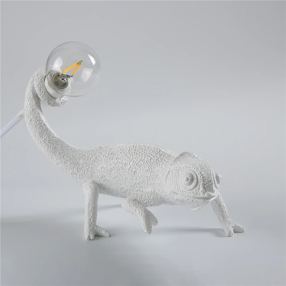 lampe murale caméléon résine texture animale chambre moderne éclairage décoration filaire blanc