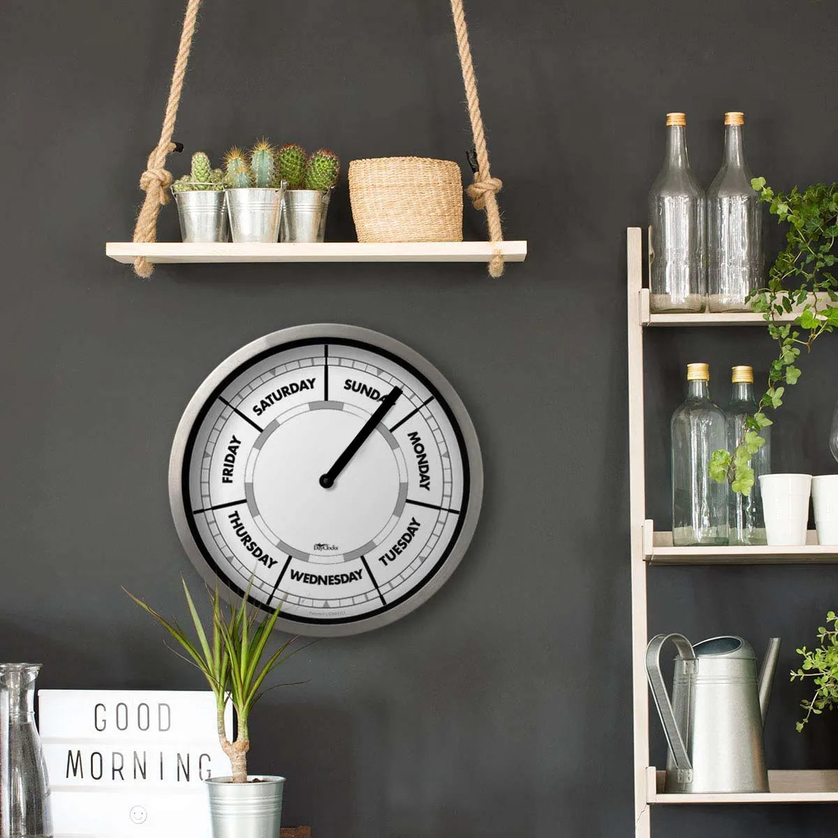 horloge murale jour semaine cadran argenté face blanche moderne minimaliste quartz aiguille salon
