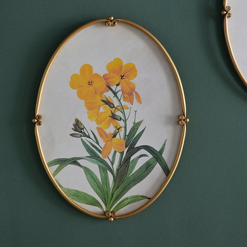 tableaux ovales vintage illustrés fleurs botaniques cadre doré élégantes décoration murale ancienne chambre salon