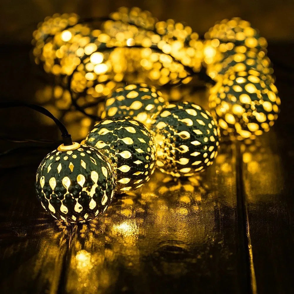 guirlande lumineuse multicolore perfo géométrique moderne décoration extérieure intérieure anniversaire noël mariage