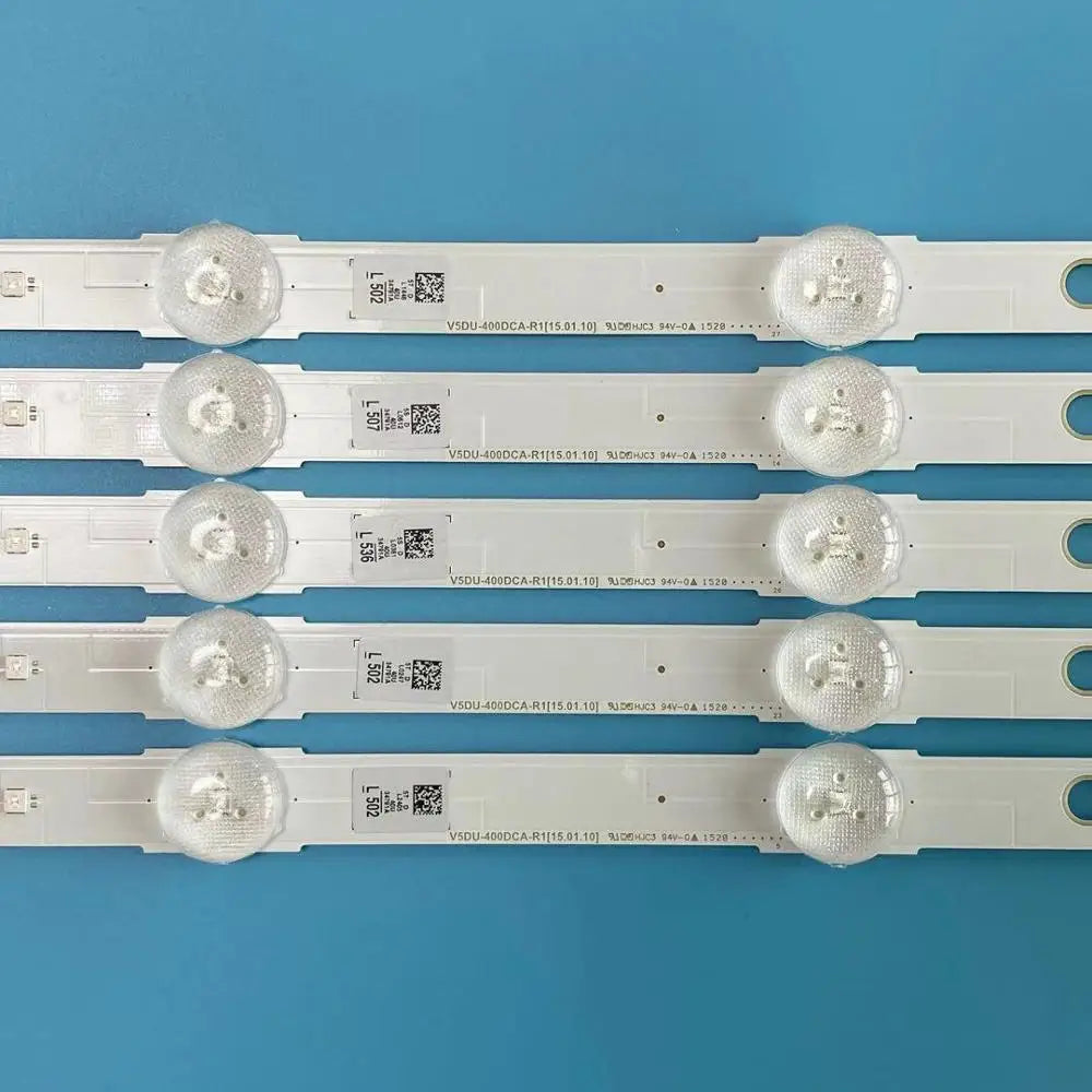 bande lumineuse led blanc mat moderne connecteurs électriques fixations télévision éclairage chambre