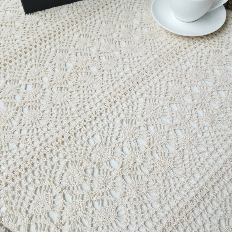serviette table coton fleur boho chic beige clair crochetée tassellets 100x100cm 130x130cm 150x150cm mariage