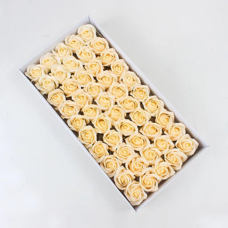 décoration intérieure moderne bouquet roses artificielles couleurs variées élégantes mariage anniversaire événements