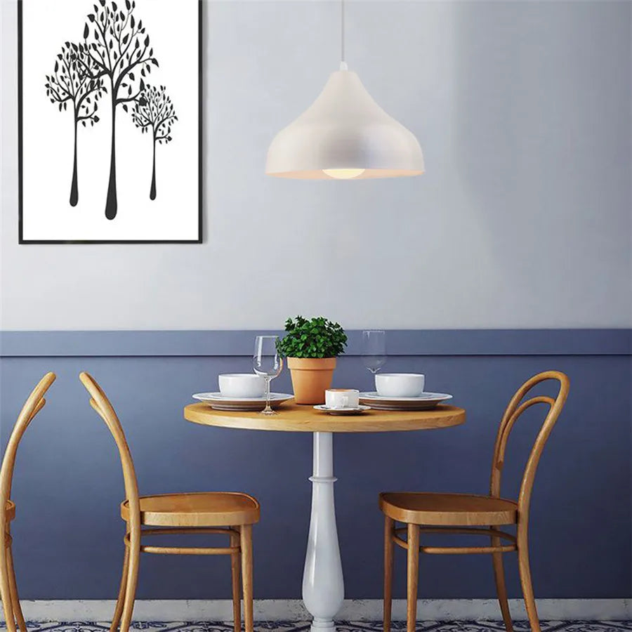 luminaire suspendu conique aluminium blanc noir moderne opaques salon chambre restaurant