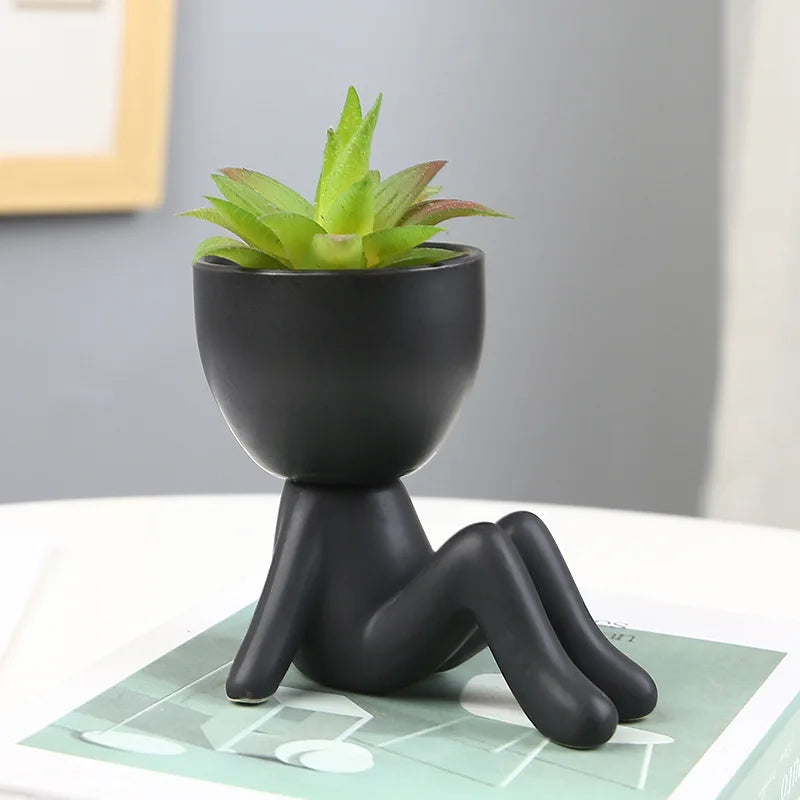 cache pot céramique blanc noir personnage assis contemporain plante succulente minimaliste ornement décoration artisanale