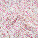 tissu coton imprimé fleurs roses bleues classique blanc patchwork bricolage artisanal scrapbooking jeux poupées