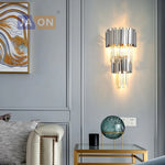 Installation murale de l'applique LED avec design postmoderne