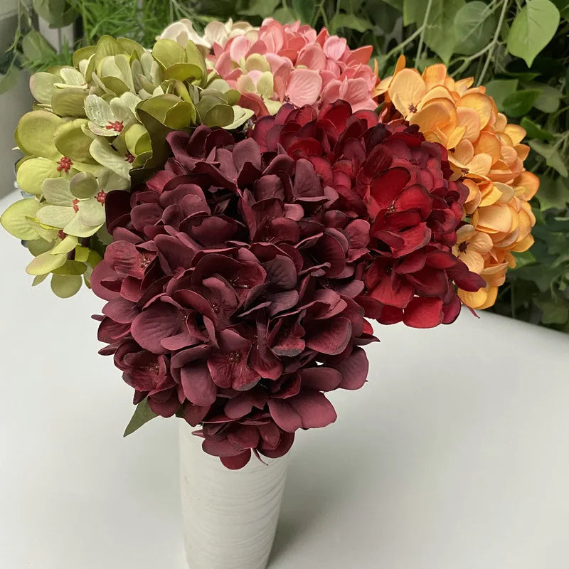 bouquet fleurs artificielles hortensia rouge vert moderne décoration intérieure mariage anniversaire baby shower