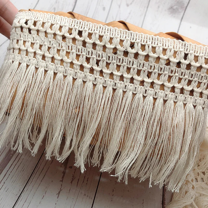 ruban macramé boho chic blanc crème motif géométrique franges décoration artisanale