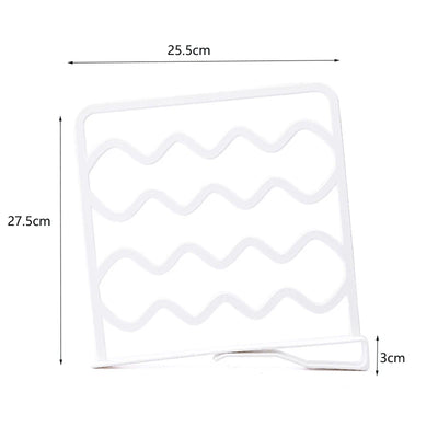 étagères rangement placard pliable bleu clair blanc moderne clips vêtements pliés stock respectueux environnement