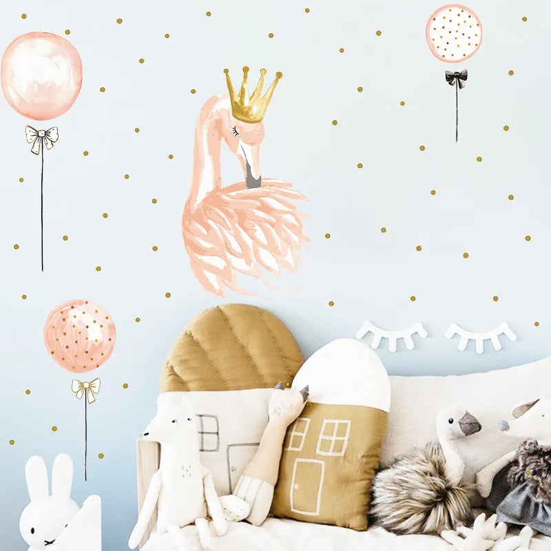 sticker mural flamant rose couronne ballons illustrative décorative adhésive animaux chambre enfantDecorationMurBlancDore
