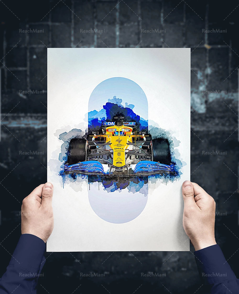 Image d'un véhicule de course formula 1 peint dans des tons bleus et jaunes, avec des éclaboussures de couleur sur un fond blanc rond, créant un effet artistique dynamique et énergique.