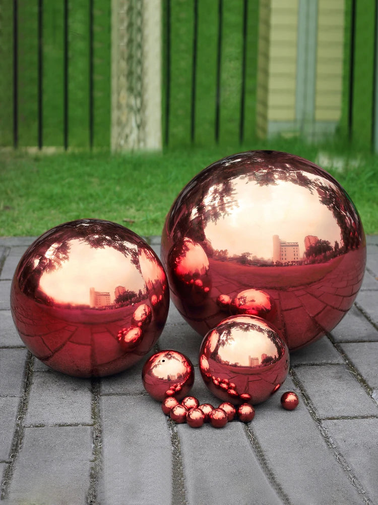 Sphère décorative extérieure rouge poli pour jardin moderne