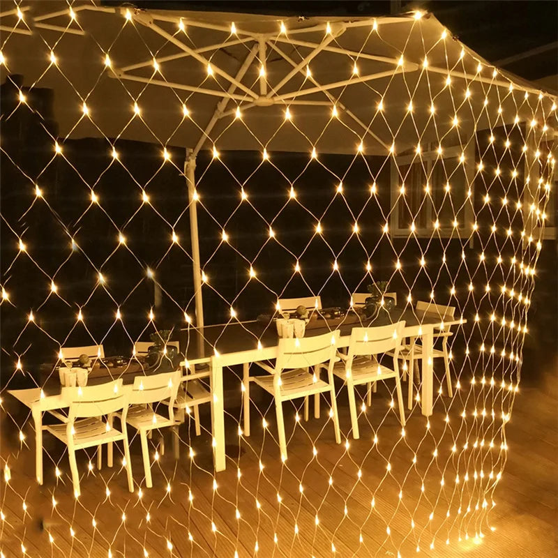Détail des ampoules LED de la guirlande lumineuse rideau