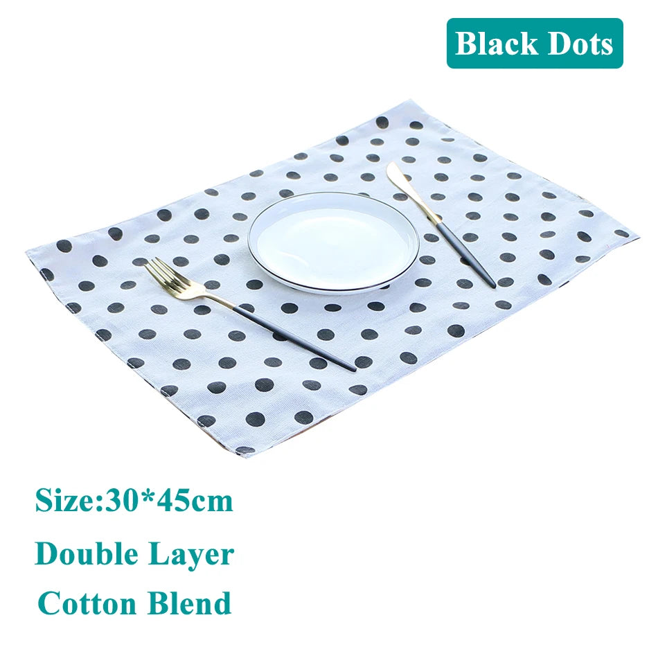 serviettes table rectangulaires coton polyester fleurées beige noir rose clair farmhouse vintage respectueux environnement