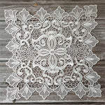 serviette table blanche brodée motif floral coton polyester classique maison festive