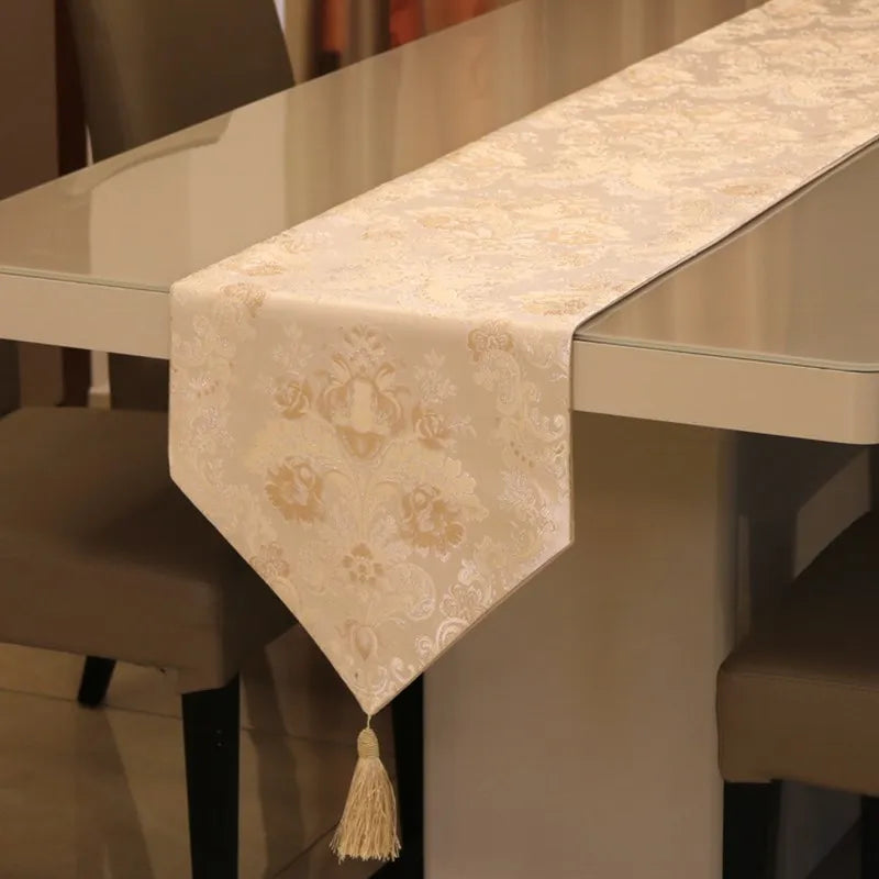 nappe table motif floral brodé chinois élégante coton durable decoration intérieure fêtes universelle