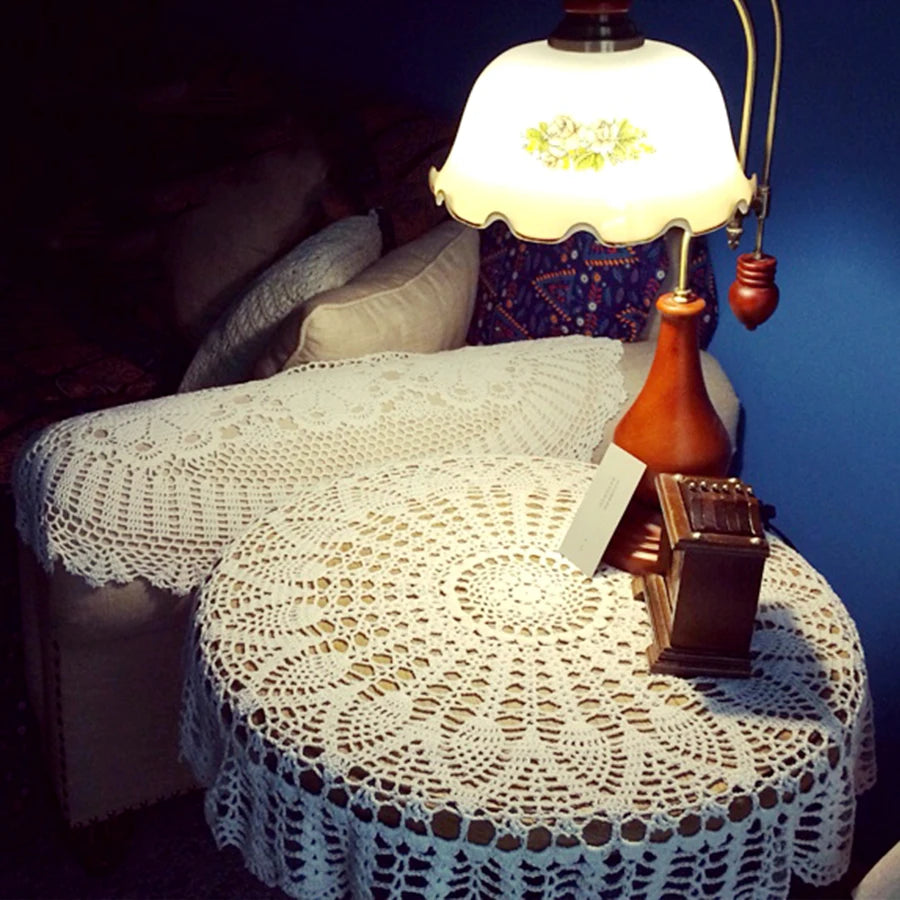 couvre table crocheté motif floral taille 70cm 80cm 90cm couleur beige clair noir traditionnel