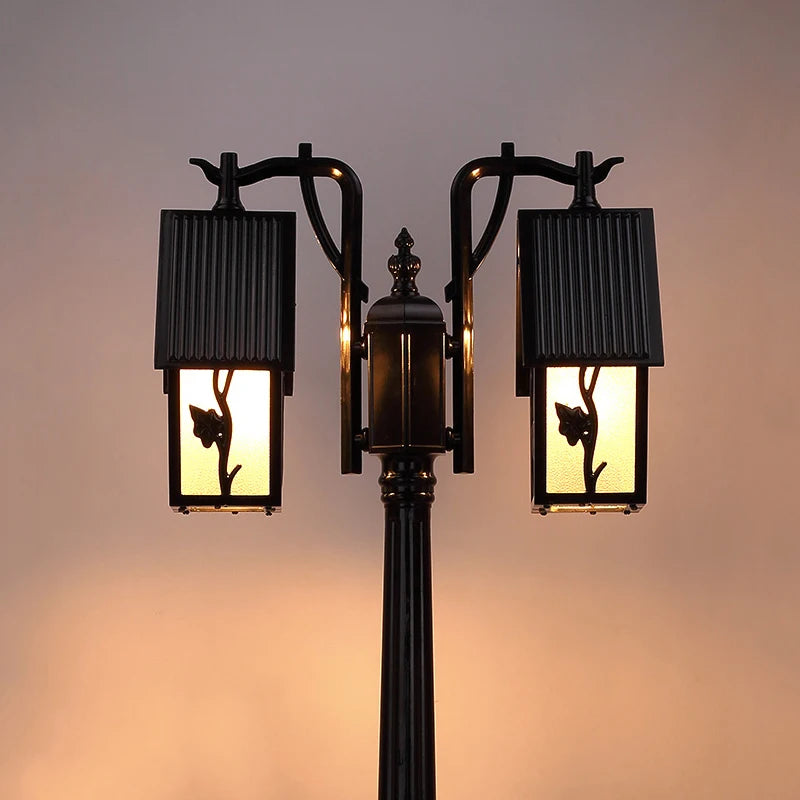 Lampadaire extérieur or noir deux lanternes classique décoration florale métal apparent IP65 LED adaptableextérieur