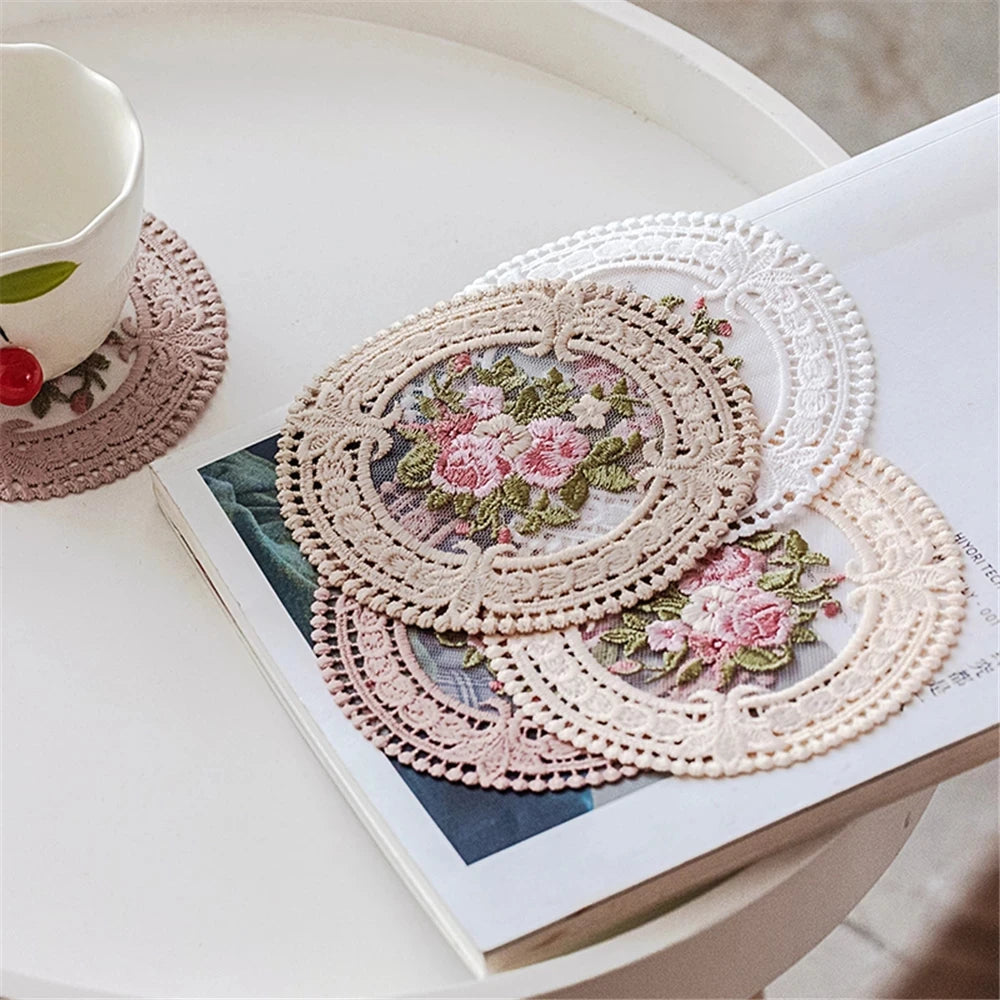 serviettes table vintage fleur rose verte bordure dentelée beige 12cm respectueux environnement moderne tapis