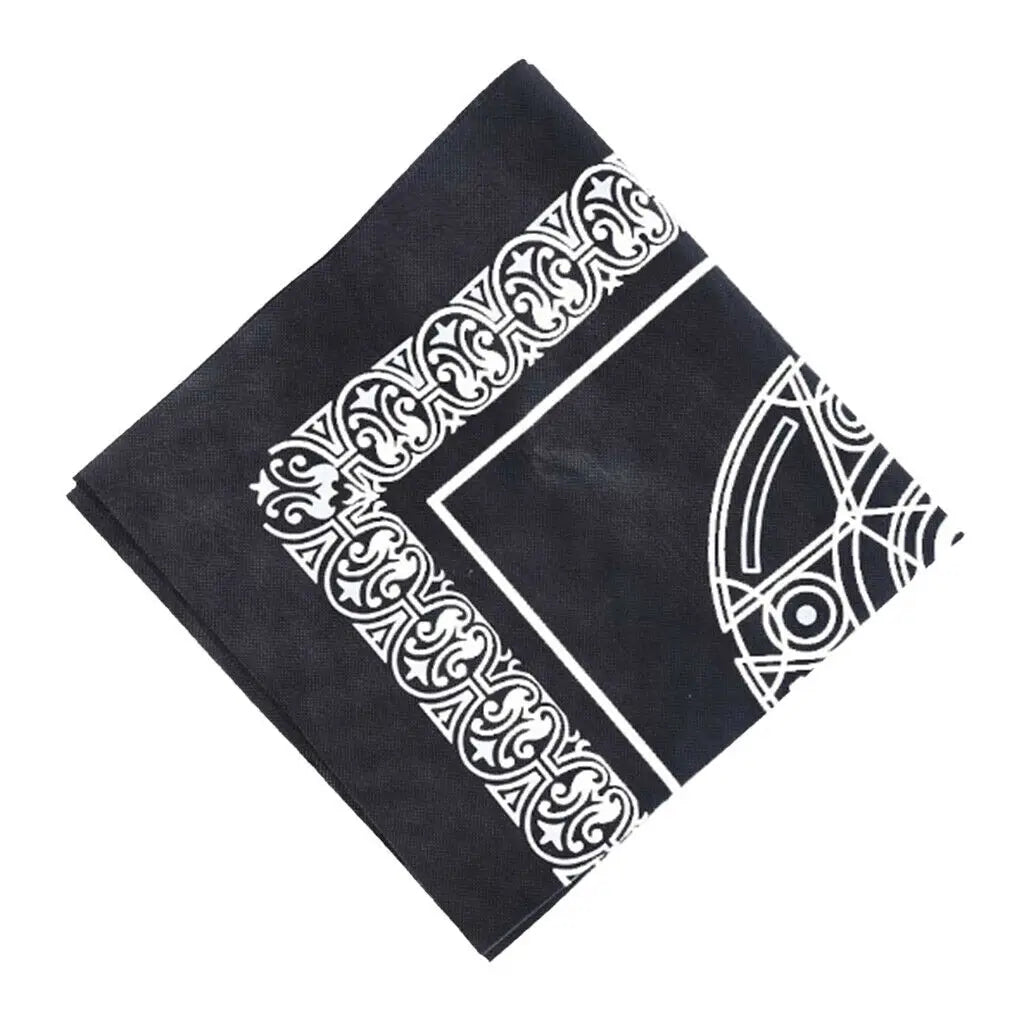 tapisserie pentagramme motif floral noir blanc decoration esoterique 49cm 49cm