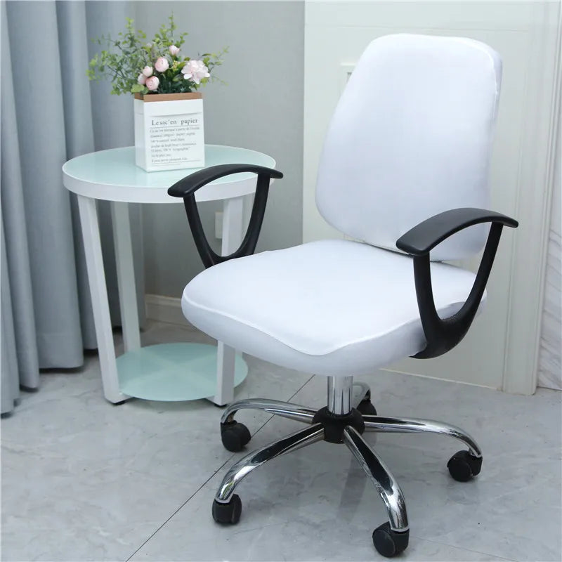 Détail de la matière élastique de la housse de chaise anti-poussière