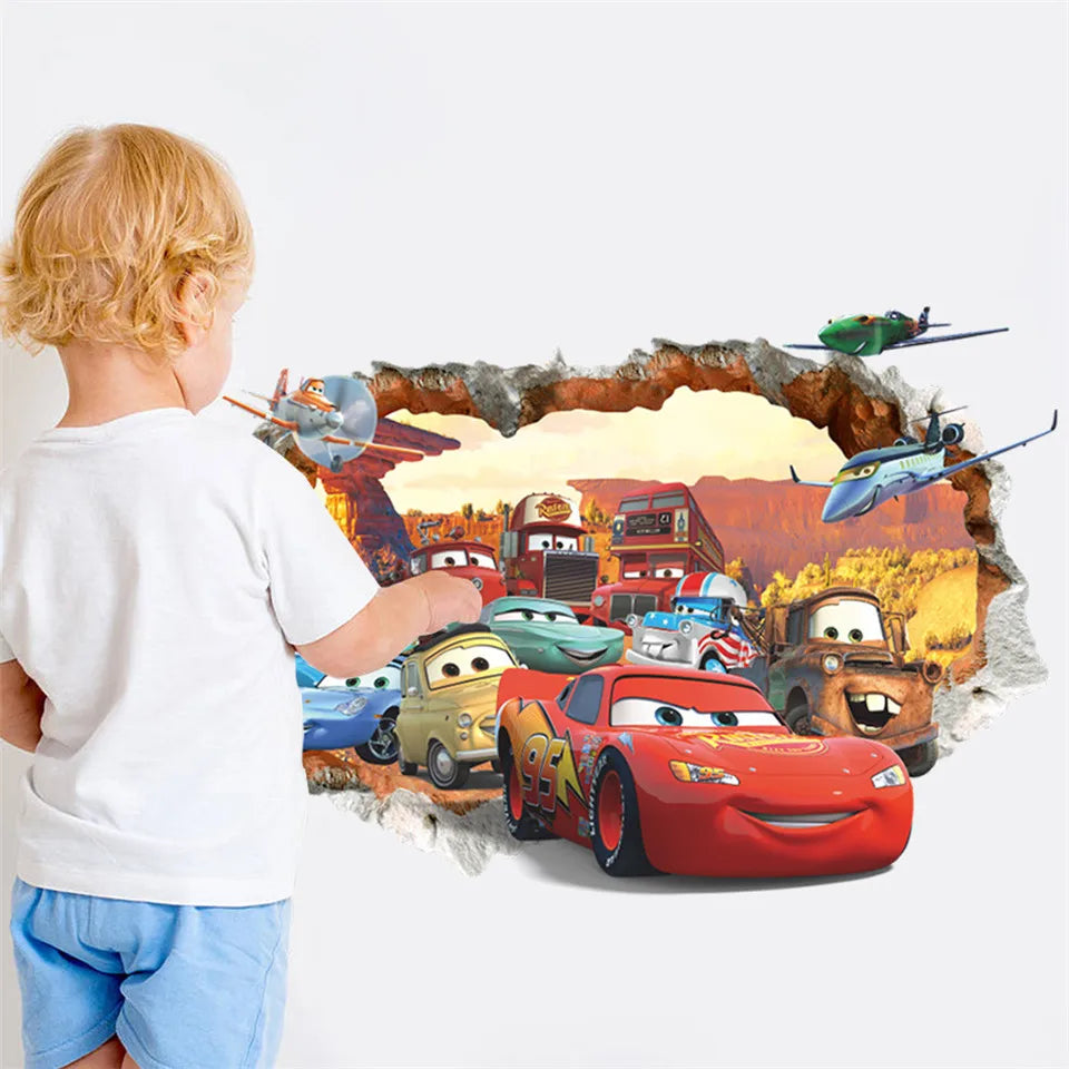 Autocollant avion appliqué sur un meuble enfant