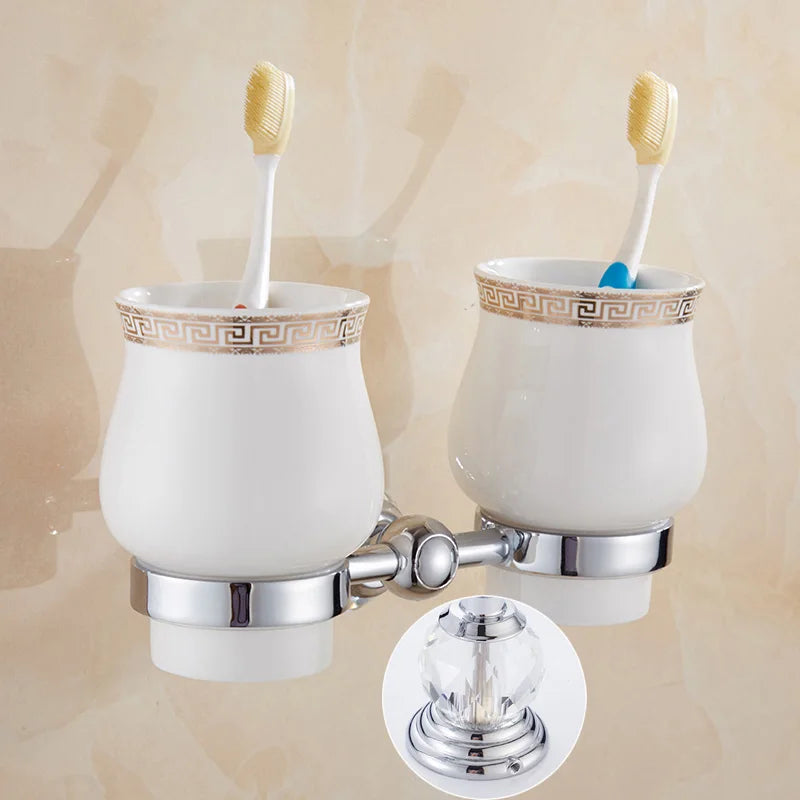 accessoires salle bain chrome cristaux motifs dorés porte savon dentifrice serviettes goblets sèche cheveux