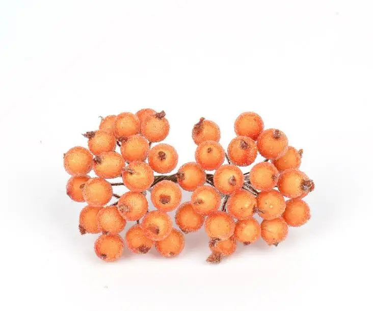 décoration intérieure bouquets artificiels baies colorées tiges fines brillantes maison fête anniversaire