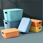boîtes rangement modernes bleu orange jaune matériau plastique respectueux environnement treillis couvercle petite moyenne
