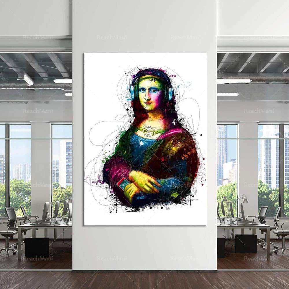 Une réinterprétation colorée et éclatante de la célèbre Joconde, une icône de l'art qui inspire la créativité dans cet espace de bureau moderne.