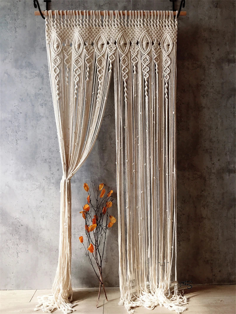 rideau macramé blanc crème motifs géométriques franges boho chic crochet métallique