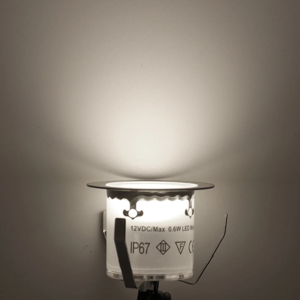 Lampe LED solaire imperméable IP67 blanc moderne câble adaptateur électrique