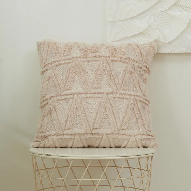 coussins décoratifs modernes motif triangles couleur blanc marron gris 45x45cm