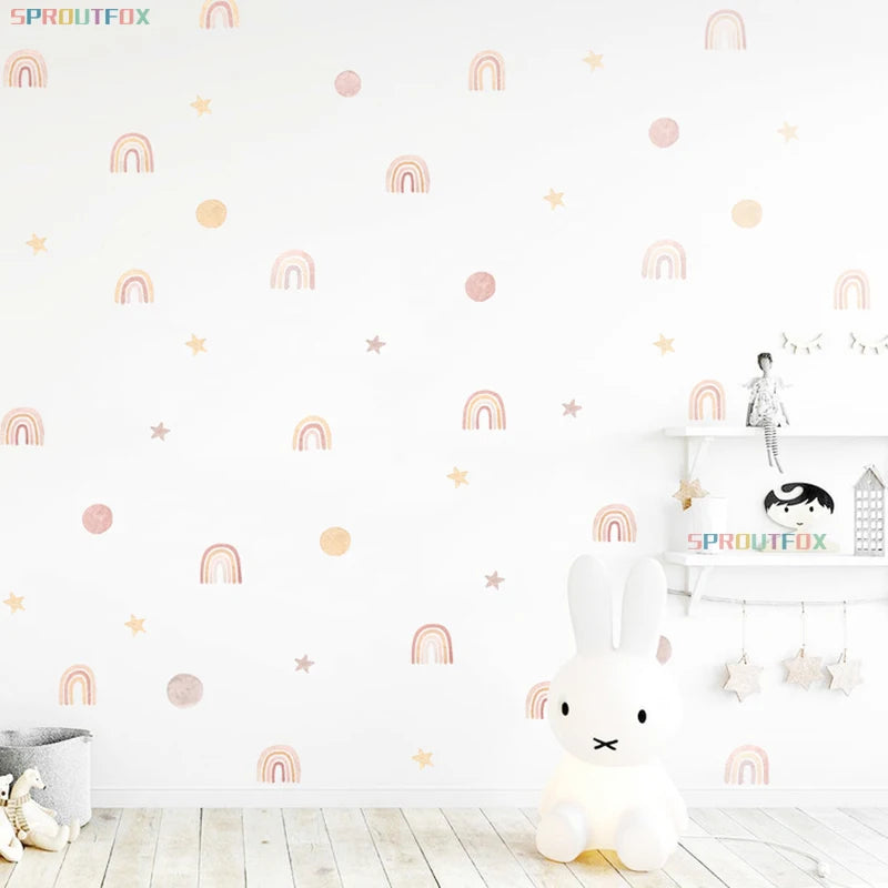 Autocollant mural amovible arc-en-ciel sur mur blanc
