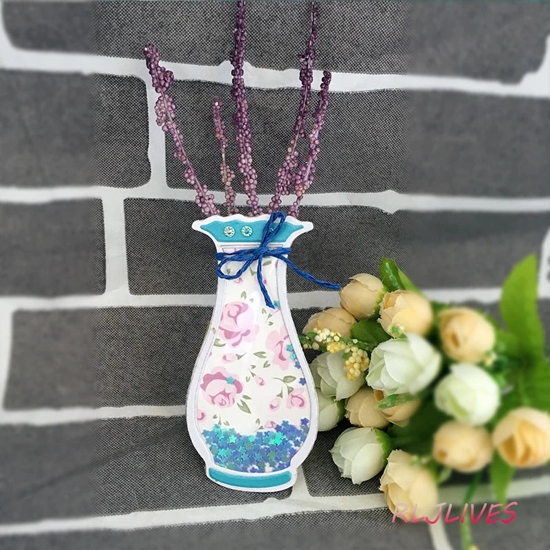 vase decoratif floral opaque motifs fleurs sequins couleurs blanches bleues roses vertes