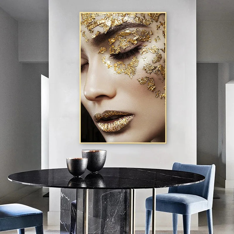 Affiche décorative moderne installée dans un salon contemporain