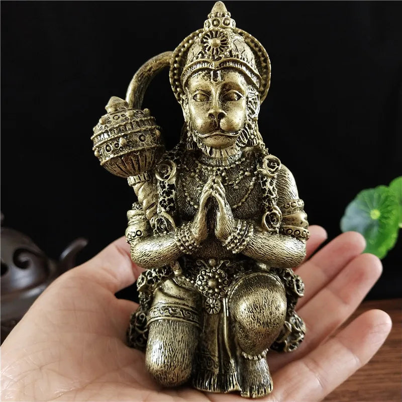 statue hanuman dieu singe bronze details sculptés decoration religieuse traditionnelle hindoue massue ornée
