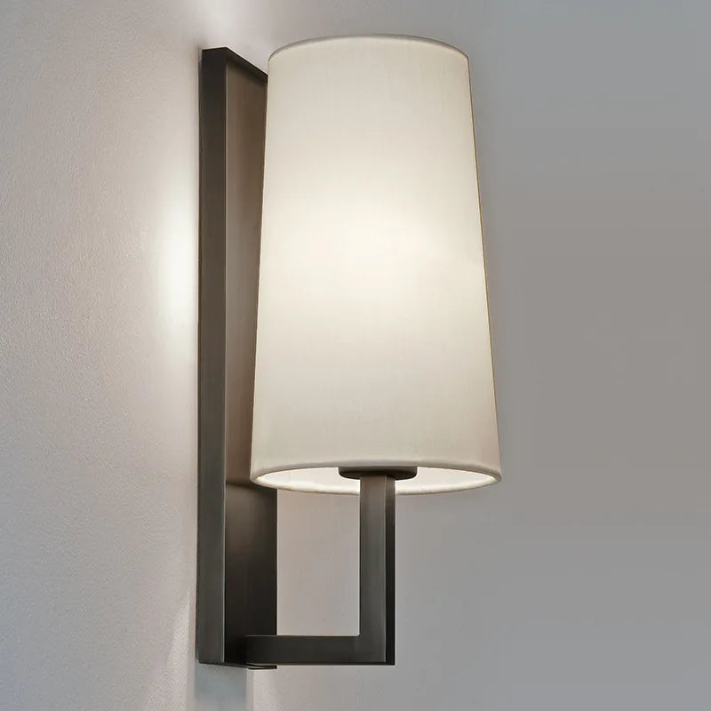 lampe murale moderne abat jour tissu noir blanc éclairage chambre salon entrée minimaliste