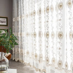 rideau tulle brodé fleur doré élégant transparent fenêtre beige classiquehôtel maison