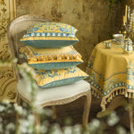 coussin jaune motif floral bleu classique tissu polyester respectueux environnement maison decoration adhésif