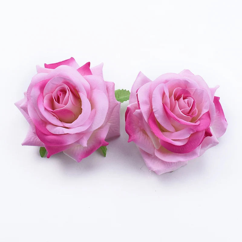 décoration intérieure roses artificielles velours violet rose rouge beige blanc