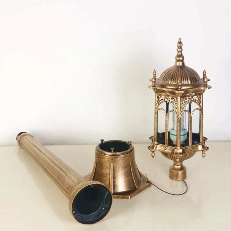 lanterne dorée classique motifs géométriques ip65 protection extérieure éclairage public aluminium opacité moderne