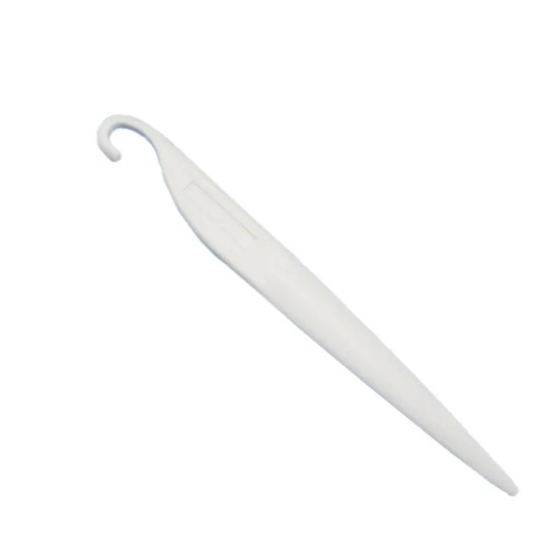 outils pâtisserie spatules blanc jaune plat lisse fondant décoration gâteau accessoire cuisine pratique moderne