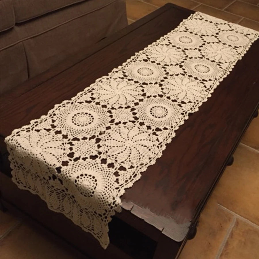 nappe coton crochetée fleur motif rustique table manger blanc cassé crème ajourée vintage 40x100cm