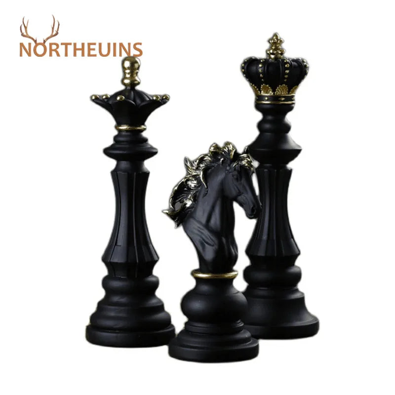 figurines échecs résine noir blanc décor salon classique chevaliers reines rois dorures intérieur