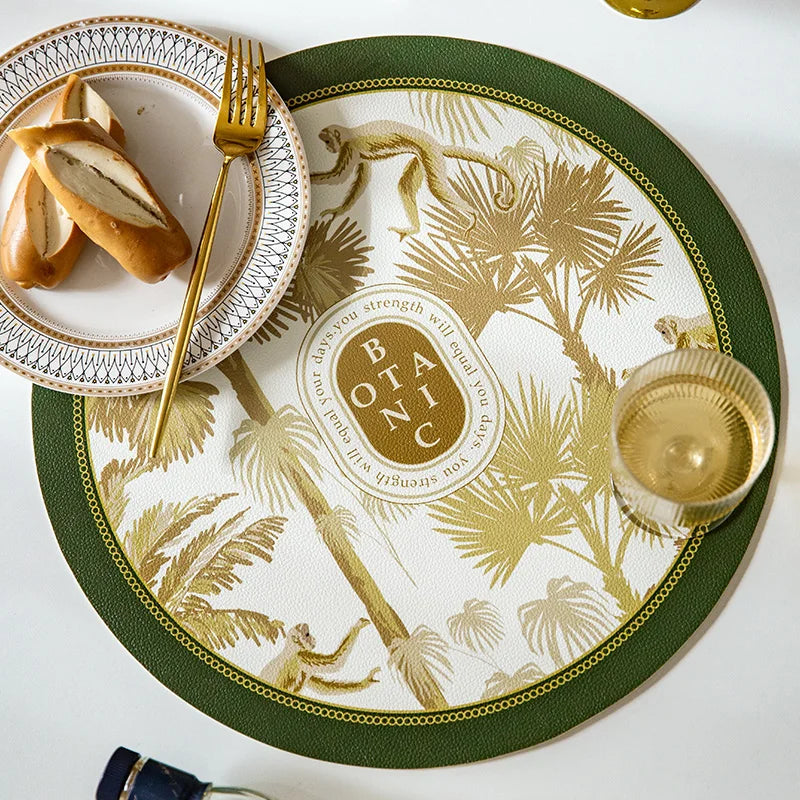 placemat rond vert blanc doré palmiers singes botanics assiette fourchette pain verre vin livre