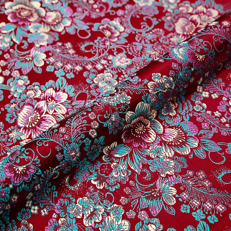 tissu brocart fleurs rouge rose jaune bleu polyester durable qualité jacquard teint decoration materiau