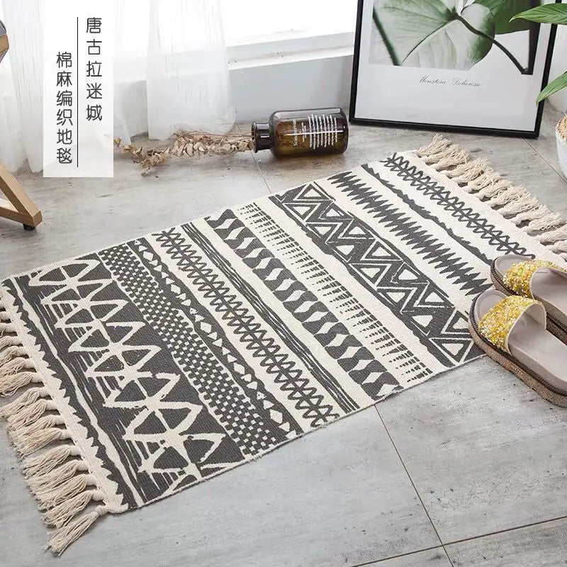 tapis géométrique boho beige noir triangles losanges antidérapant lavage machine main chambre salon prière