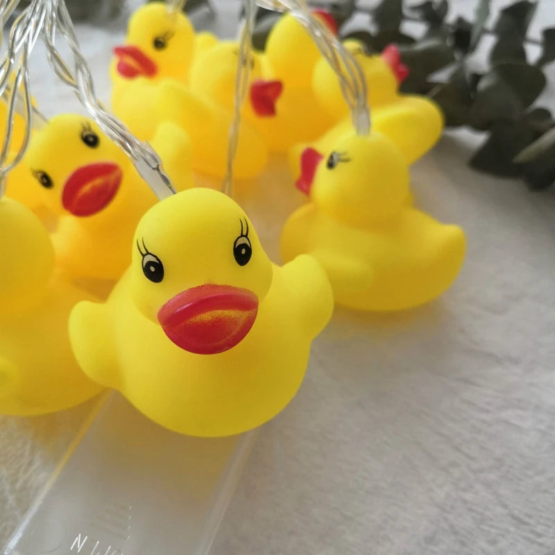 guirlande lumineuse canards jouets bain anniversaire enfant yeux rouges décorative festive